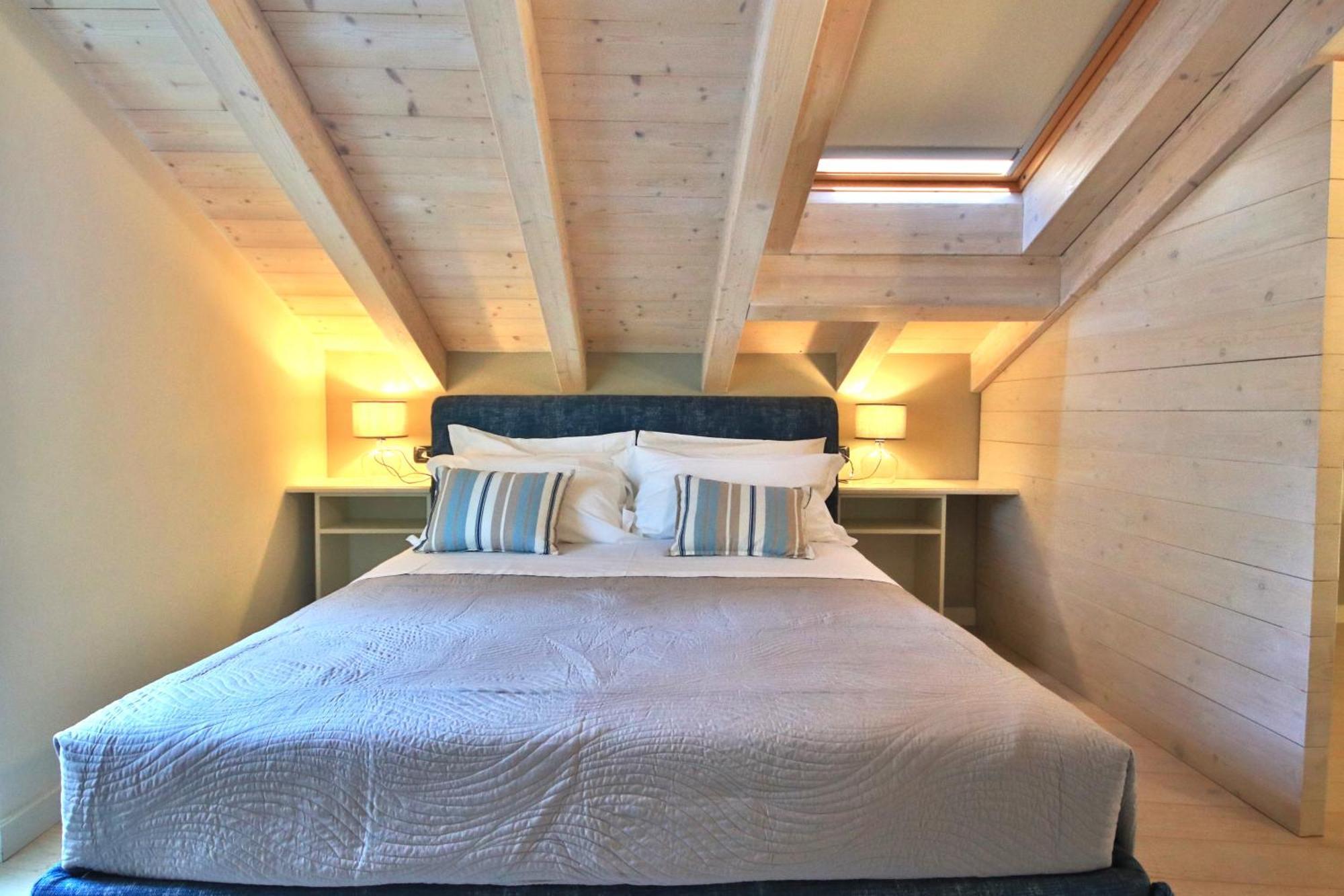 Appartement Liszt Attic By Klabhouse à Bellagio Extérieur photo